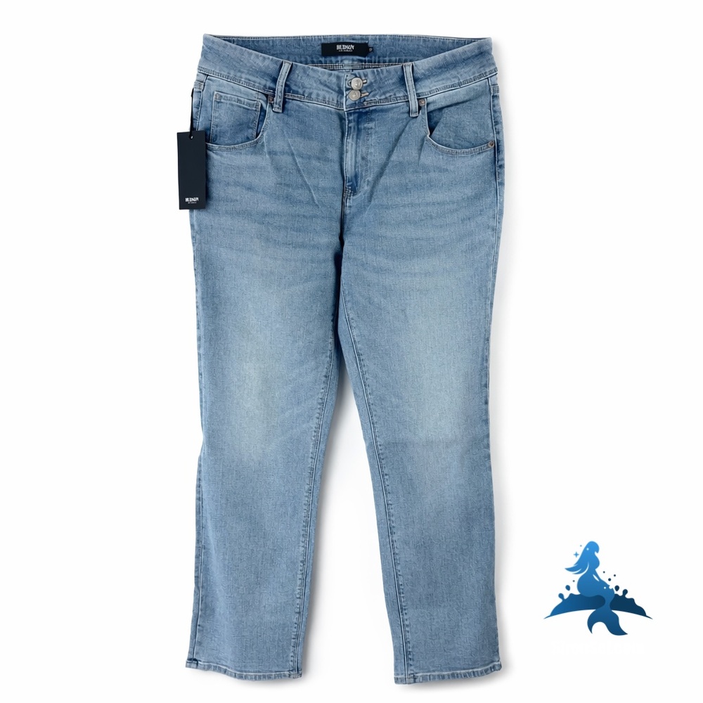 1281 NWT Hudson Straight Leg Jeans Button Flap Pocket – 10 – Icy Blue